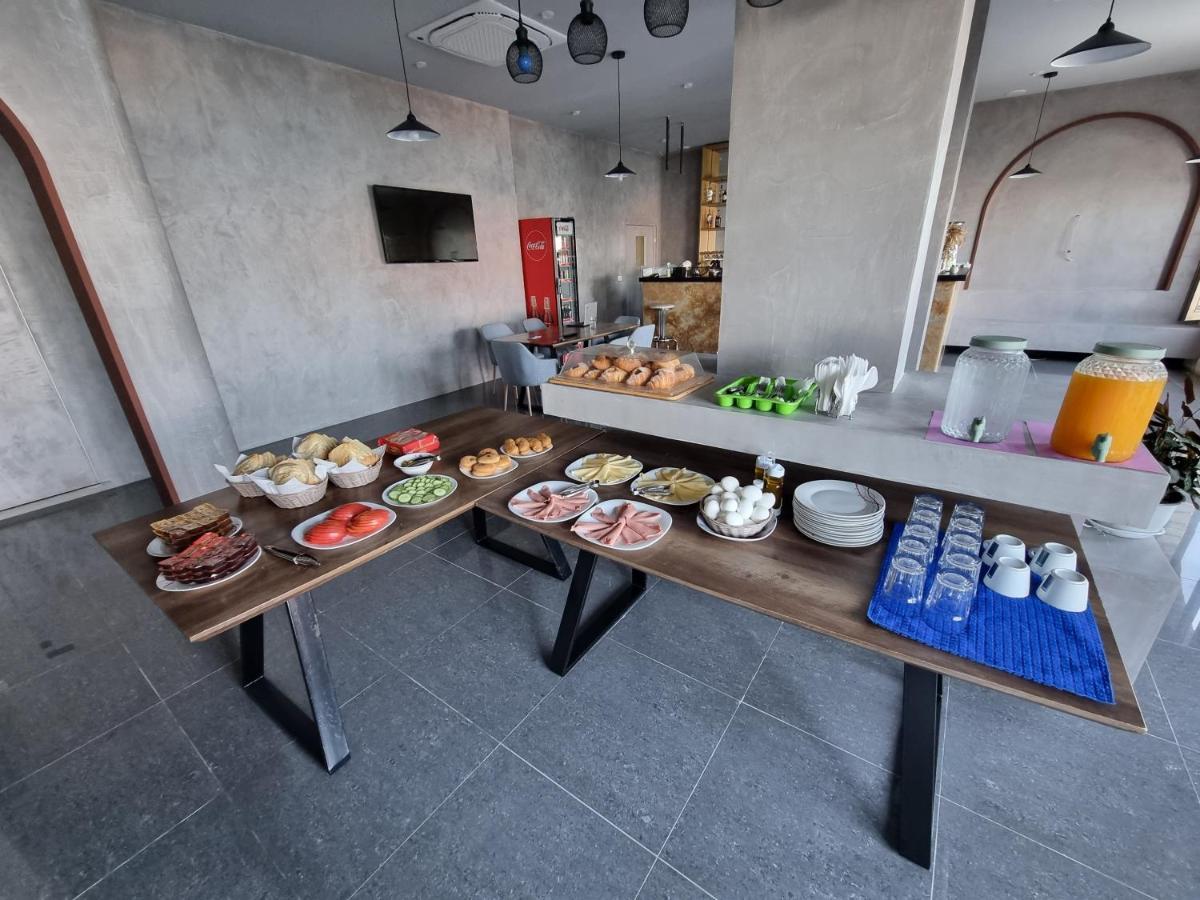 Hotel Ble Ble Vlorë Exteriér fotografie