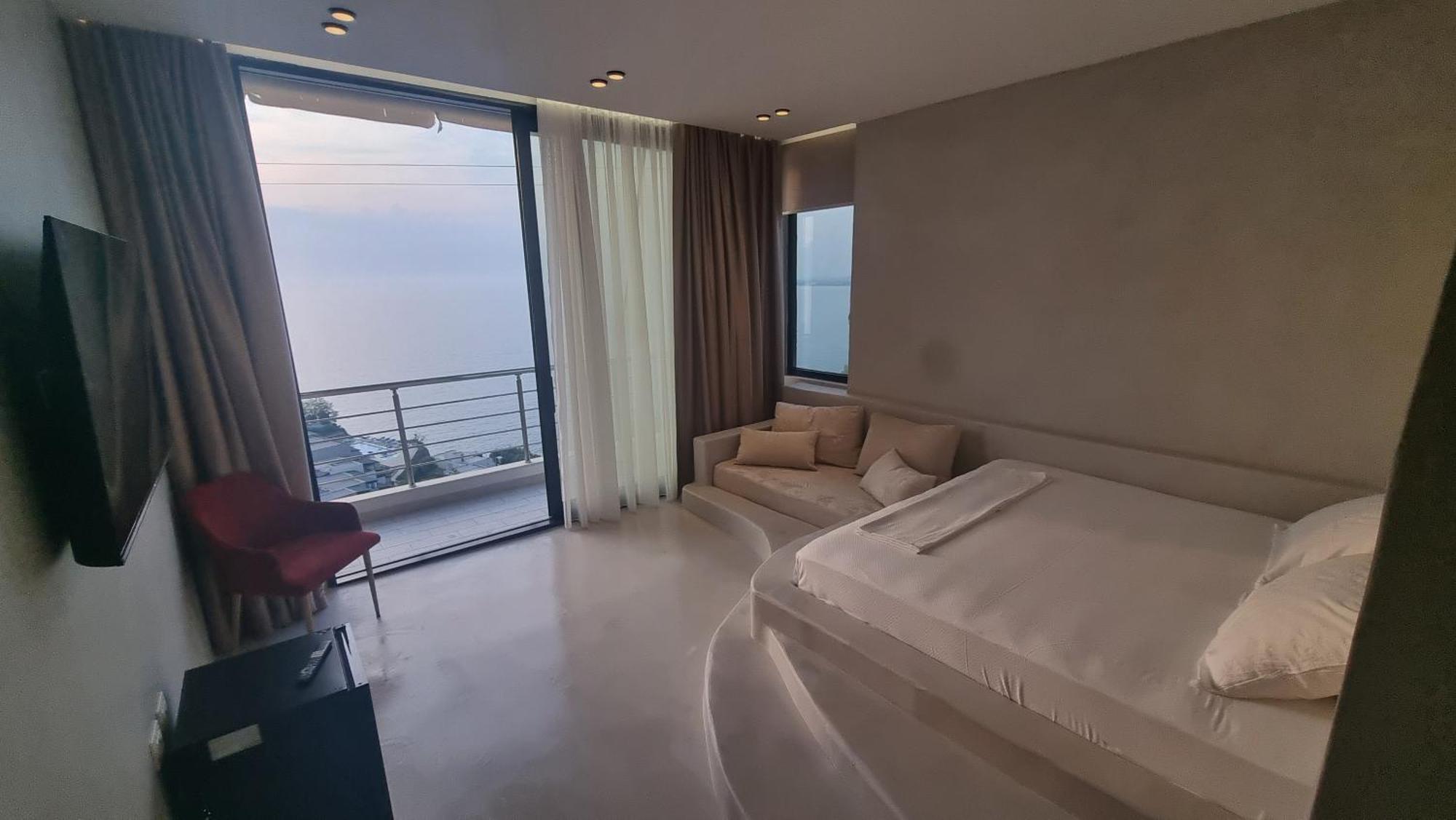 Hotel Ble Ble Vlorë Exteriér fotografie